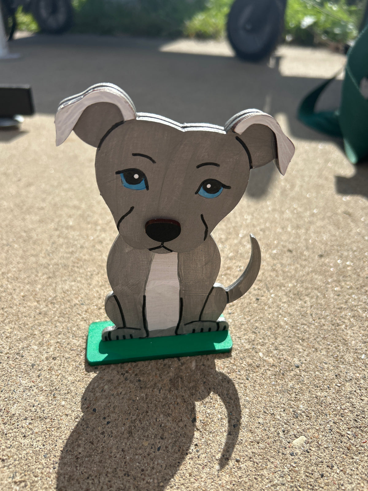 Mini Pitbull Sitter